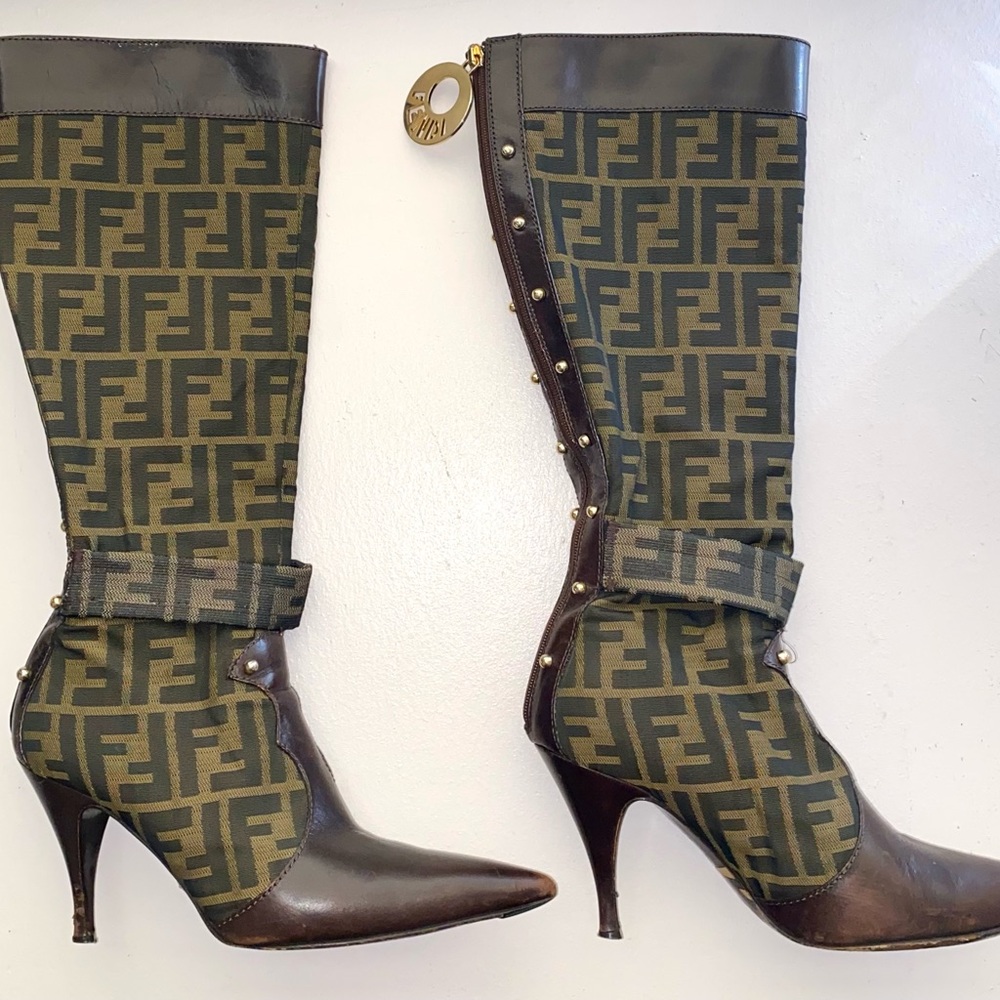Authentic Fendi boots - Picture 3 of 5